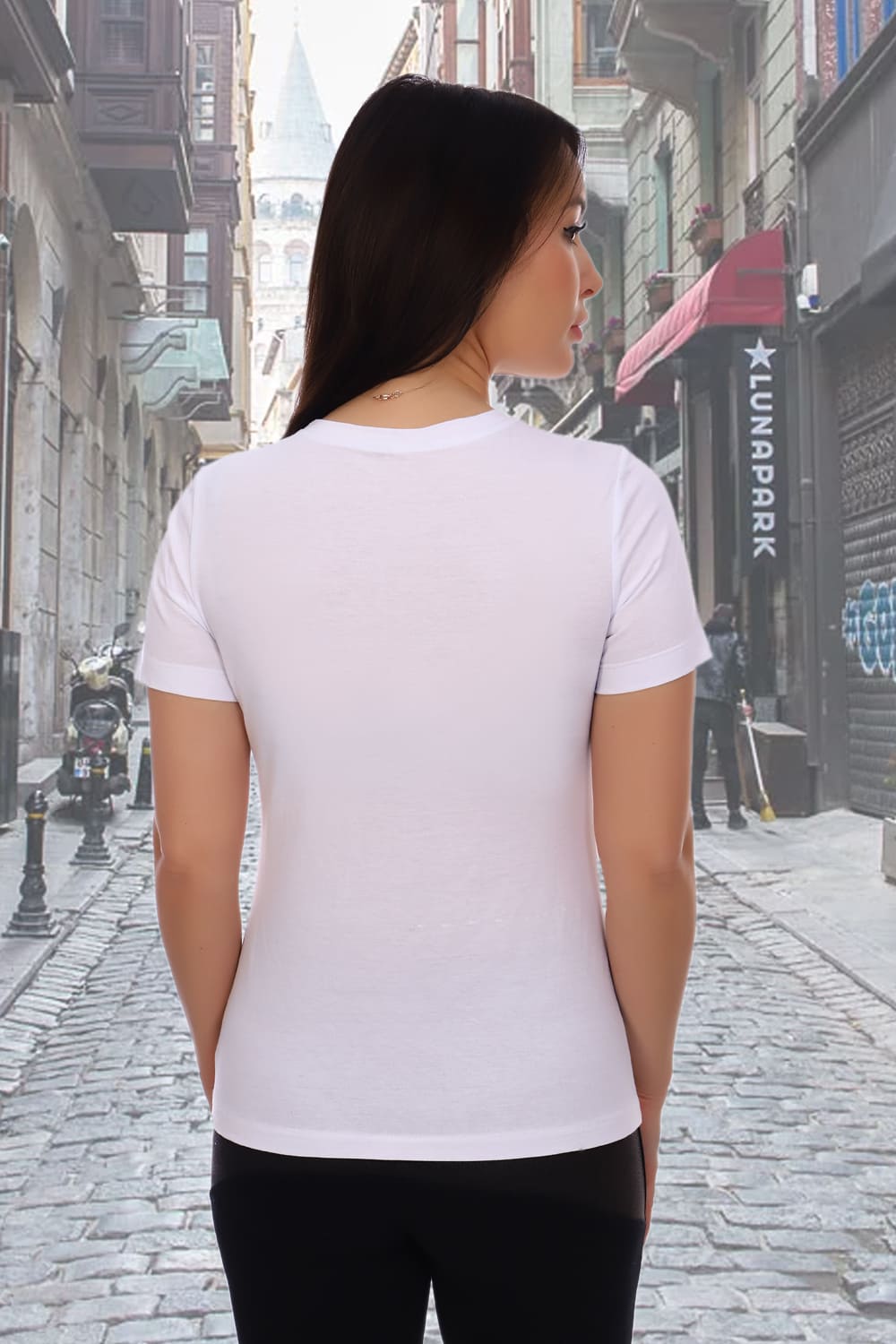 Белая женская футболка с принтом Natali