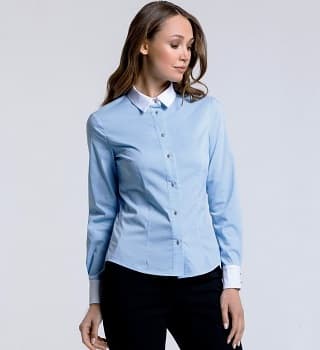 Голубая рубашка женская с белыми манжетами и воротничком 910319-3