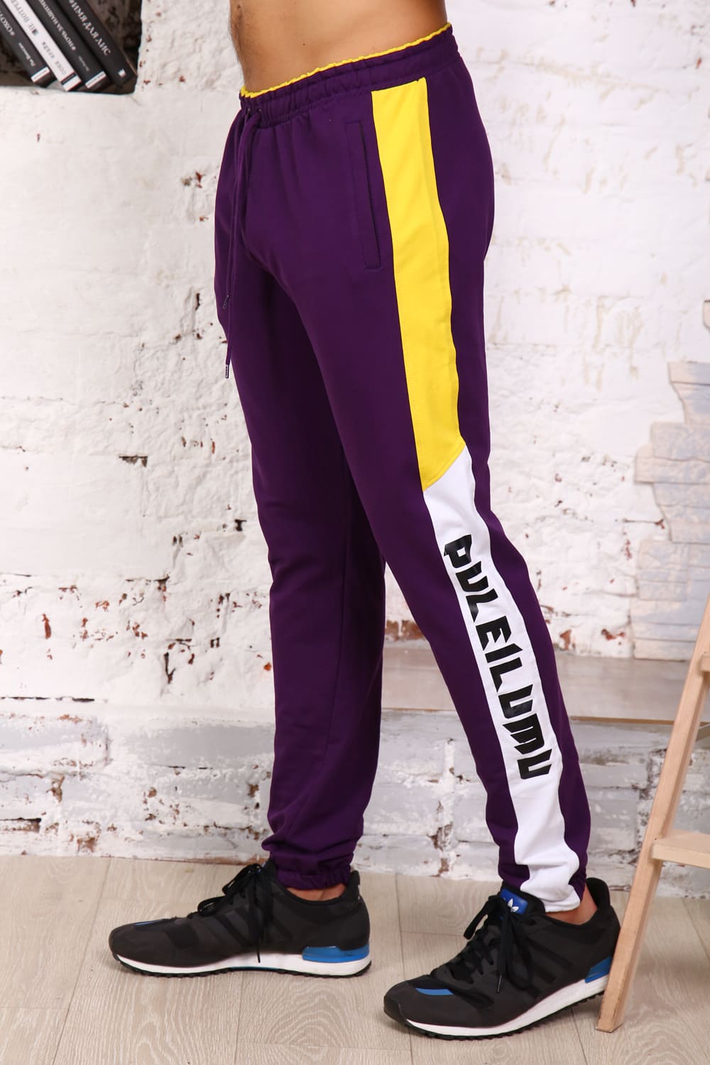 фиолетовые спортивные штаны