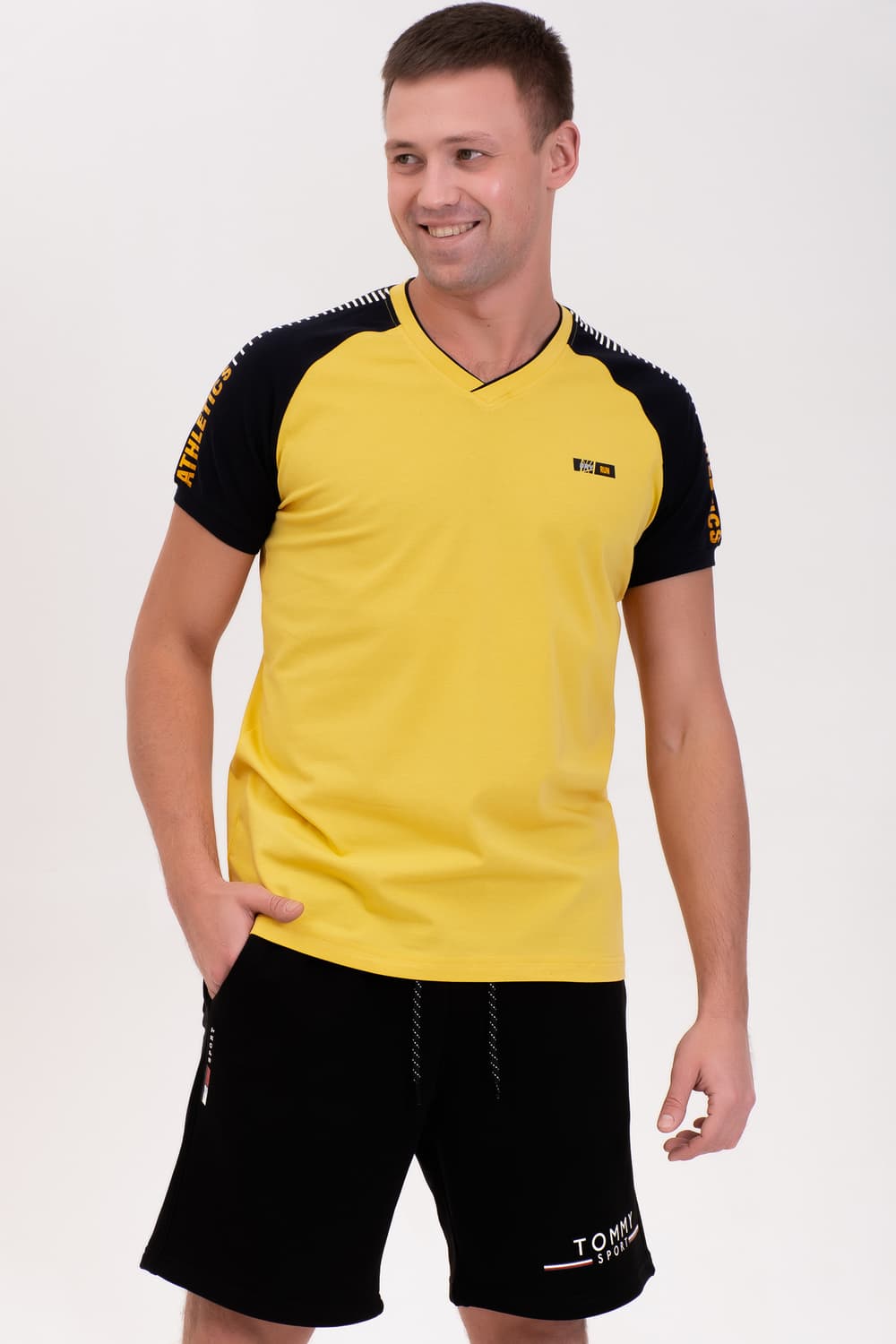 желтая футболка мужская